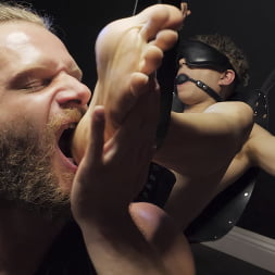Hot Hole: Brian Bonds Devours Daniel Hausser's Ass RAW