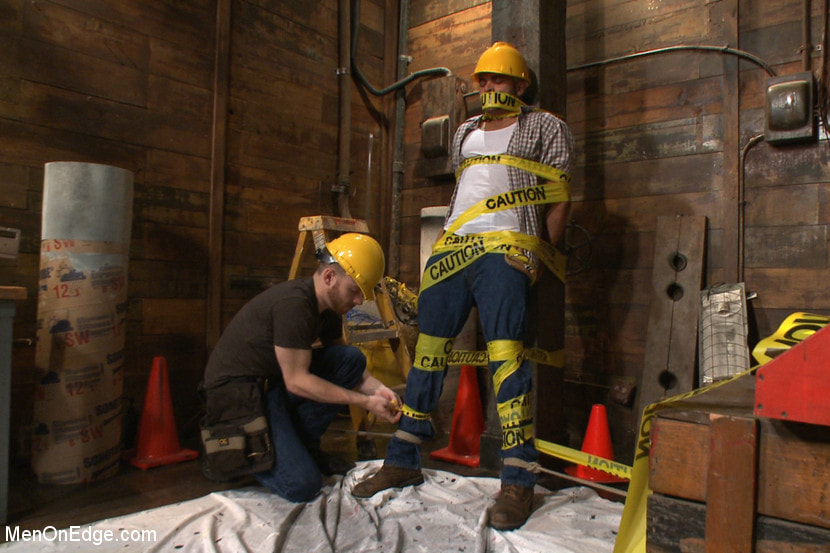 Obnoxious contruction worker gets what he deserved