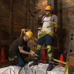 Obnoxious contruction worker gets what he deserved