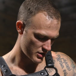 Submissive Seth Santoro Suffers For Christian Wilde