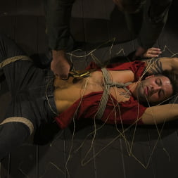 Fuck toy Casey Everett gets used by beefcake Colby Jansen
