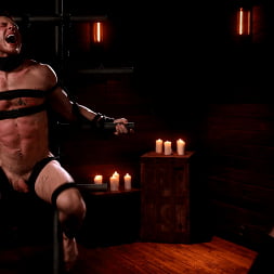 Dungeon Damage: Chris Damned and Damaged Bttm
