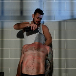 Caught Off Guard: Dante Colle Fucks Prison Guard, Derek Kage