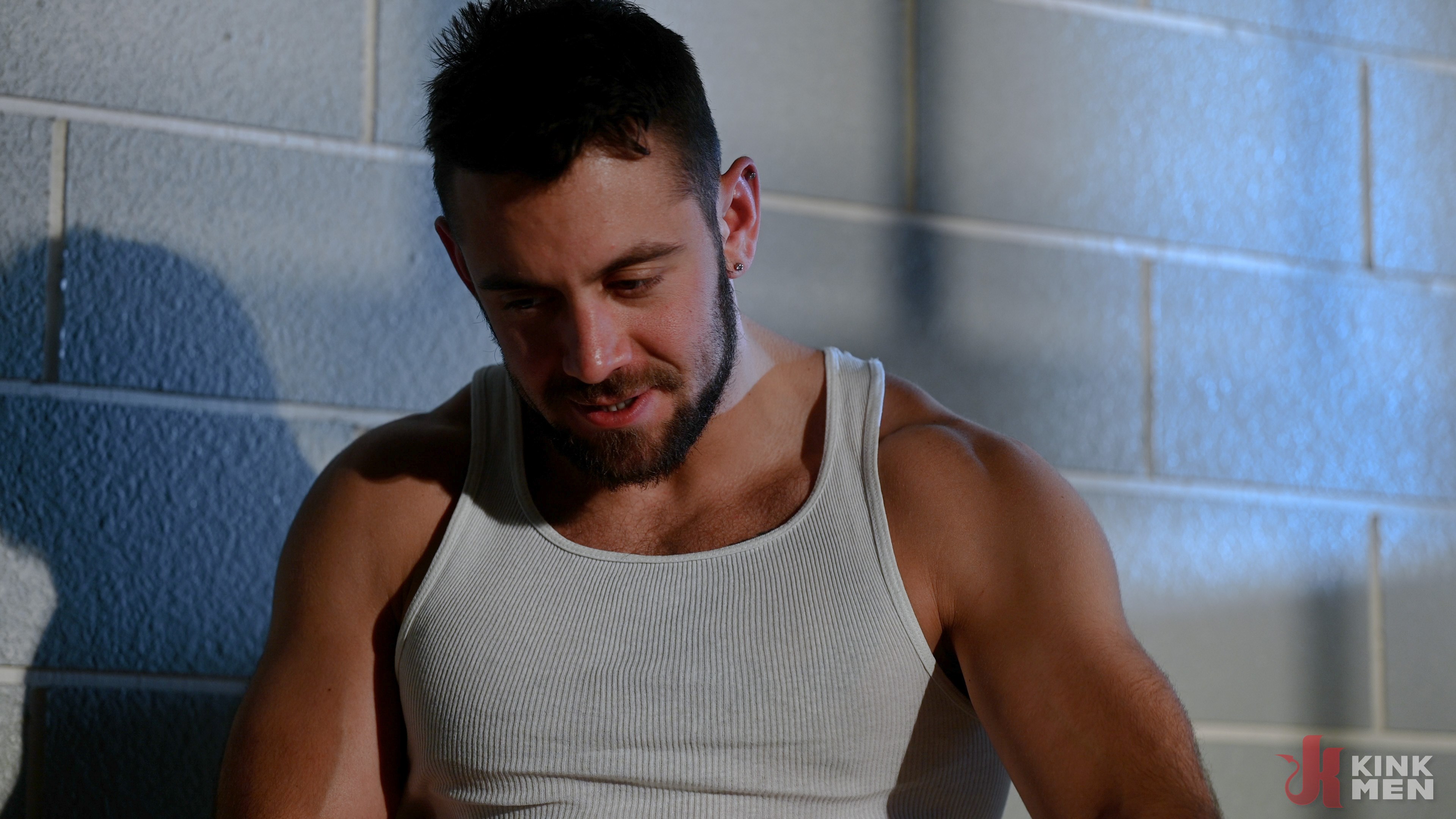 Caught Off Guard: Dante Colle Fucks Prison Guard, Derek Kage