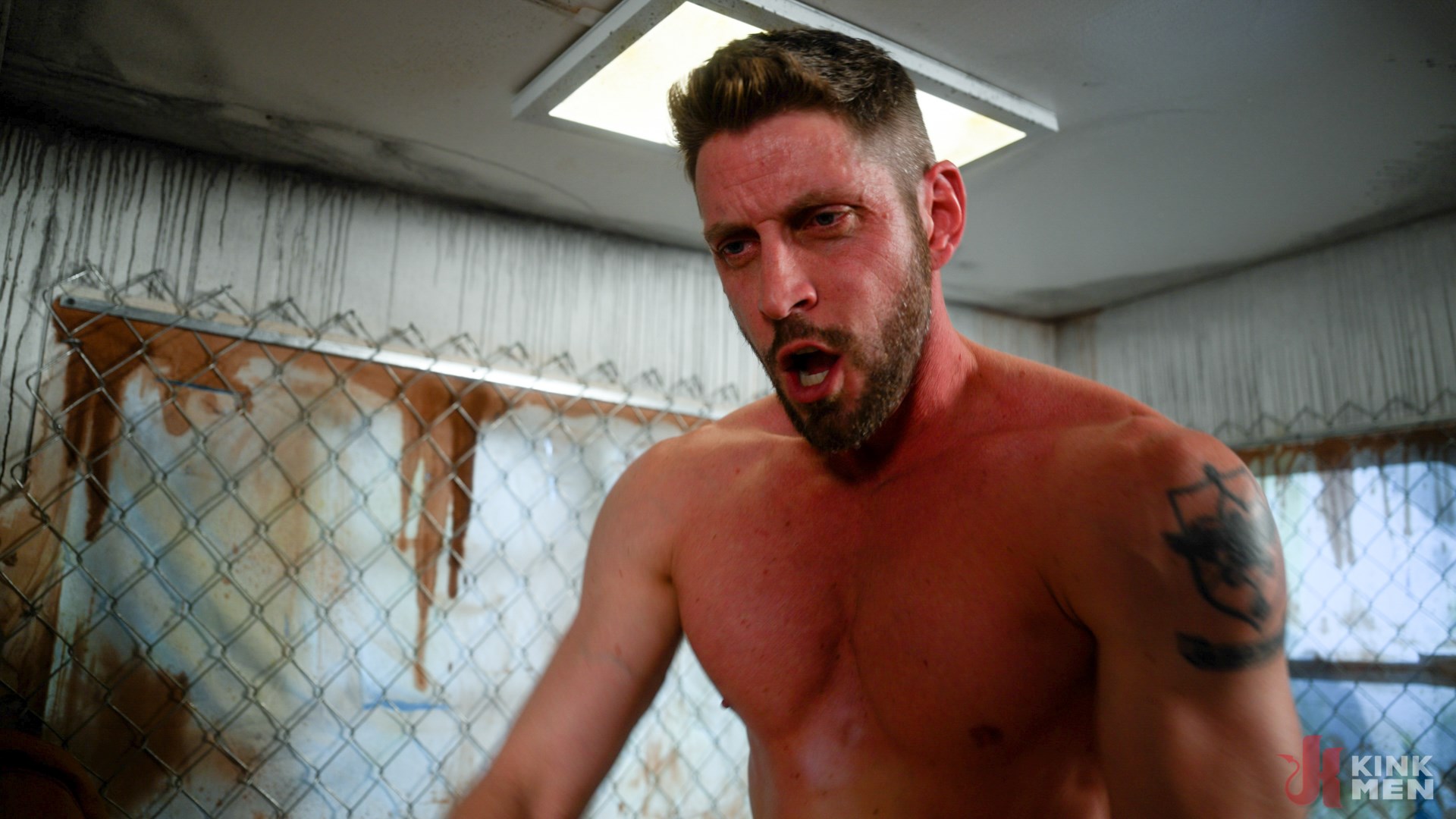 Backwoods Butt Bandit: Johnny Ford Takes Derek Kage Rough!