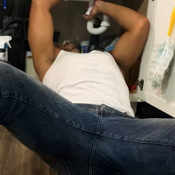 Laying Pipe: Plumber Dillon Diaz Lays Into Handsy Client Alex Hawk