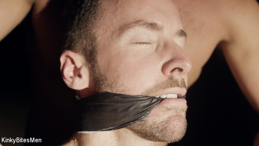Desert Abduction: Dominic Pacifico Dominates Alex Hawk