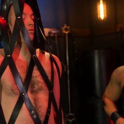 The Bottom Bitch: Draven Navarro Pulls Rank on Alex Hawk RAW