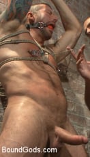 Hugh Hunter - Cock hungry leather studs play in a dark basement | Picture (16)
