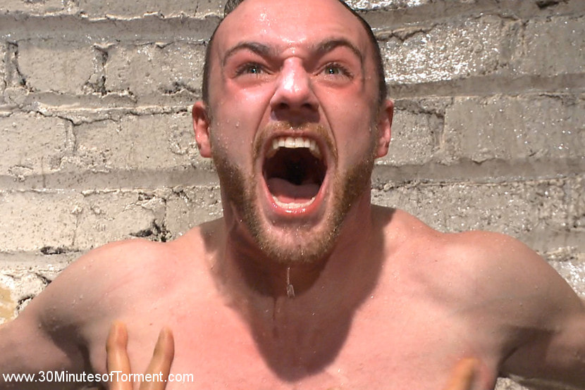 Straight hunk Jimmy Bullet pushes his limits to the max!