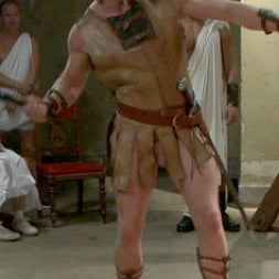 PUNISH THE ESCAPED GLADIATOR FOR HIS CRIMES AGAINST ROME!!!