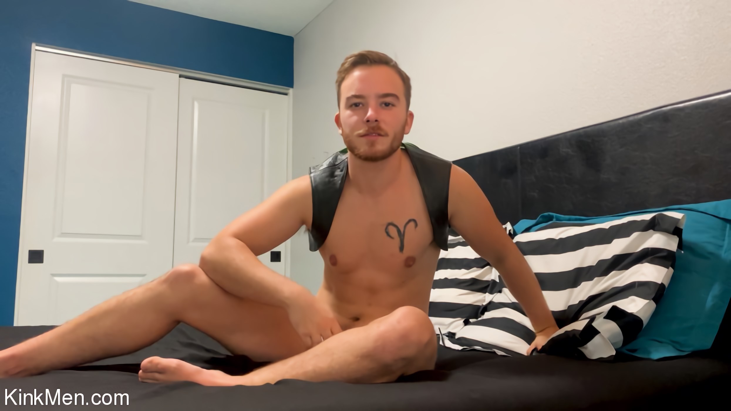 Bound Boy: Luke Hudson Ties Himself Up and Puts On A Show