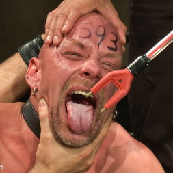 The Battle of the Pain Sluts - Live Shoot