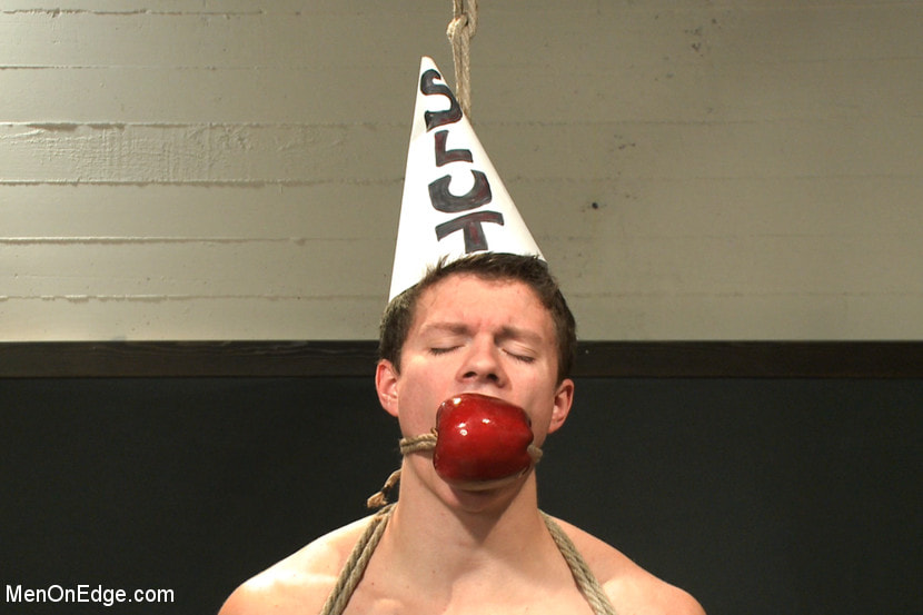 Hot student taken down and edged in the classroom