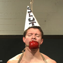 Hot student taken down and edged in the classroom