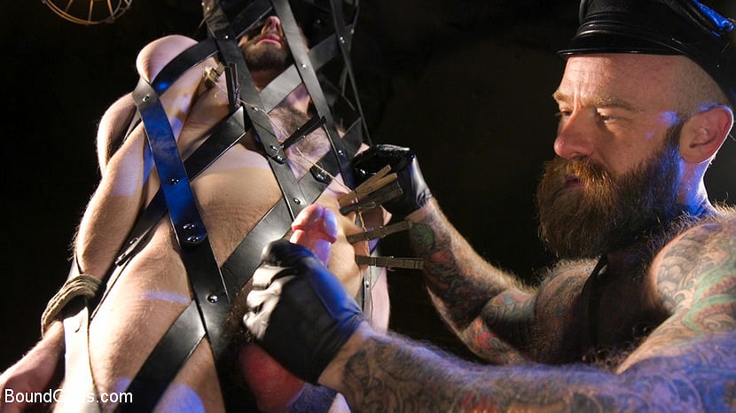 My Daddy Wears Leather: William Crown worships Jack Dixon's Leather